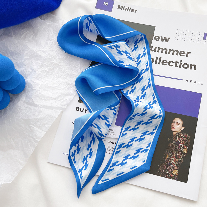 Klein blue silk scarf new chec - Scarf Silk Neck avis et prix